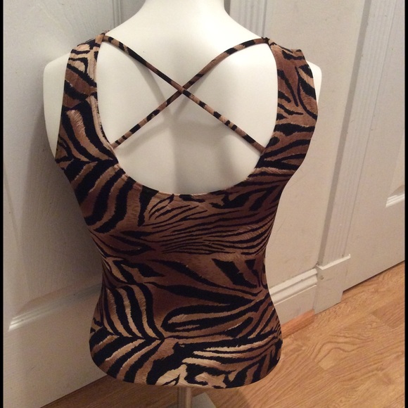COPY - Tiger Print Top - Picture 3 of 4